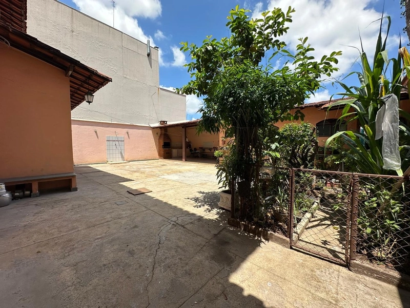 CASA | 6 QUARTOS | 5 BANHEIROS | 4 VAGAS - BAIRRO CASTELO: 28ª foto da galeria de imagens do imóvel