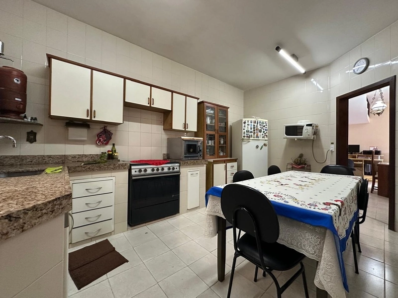 CASA | 6 QUARTOS | 5 BANHEIROS | 4 VAGAS - BAIRRO CASTELO: 10ª foto da galeria de imagens do imóvel