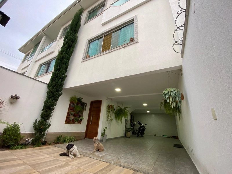 CASA GEMINIDA TRIPLEX 3 QUARTOS | 03 BANHEIROS: 2ª foto da galeria de imagens do imóvel