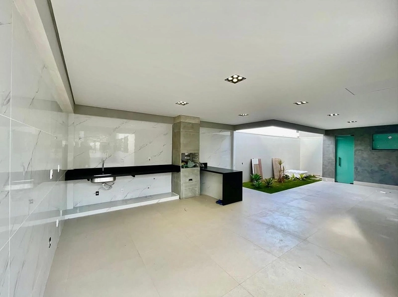 CASA LINEAR À VENDA | CELSO MACHADO (SERRANO) Reformada | Habite-se |: 5ª foto da galeria de imagens do imóvel