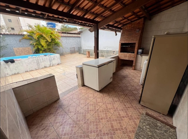 CASA LINEAR | 4 QUARTOS | 01 SUITE| 03 BANHEIROS | 04 VAGAS: 5ª foto da galeria de imagens do imóvel