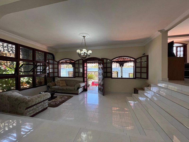 CASA LINEAR | 3 QUARTOS | 01 SUITE| 04 BANHEIROS | 04 VAGAS: 6ª foto da galeria de imagens do imóvel