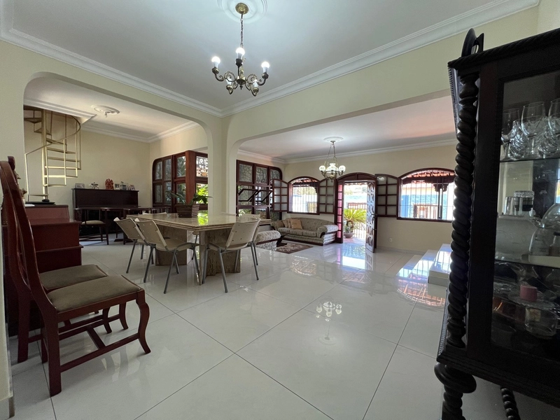 CASA LINEAR | 3 QUARTOS | 01 SUITE| 04 BANHEIROS | 04 VAGAS: 7ª foto da galeria de imagens do imóvel