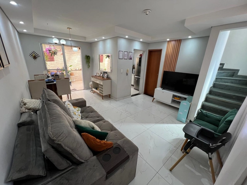 CASA GEMINADA | 2 QUARTOS | 01 SUITE| 02 BANHEIROS | 01 VAGA: 4ª foto da galeria de imagens do imóvel