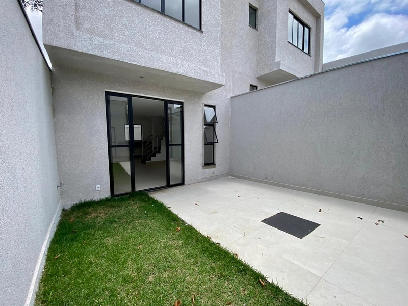 CASA GEMINADA INDIVIDUAL| 3 QUARTOS | 01 SUITE| 03 BANHEIROS | 02 VAGA: 3ª foto da galeria de imagens do imóvel