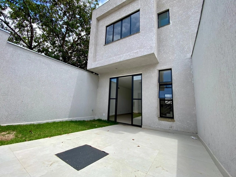 CASA GEMINADA INDIVIDUAL| 3 QUARTOS | 01 SUITE| 03 BANHEIROS | 02 VAGA