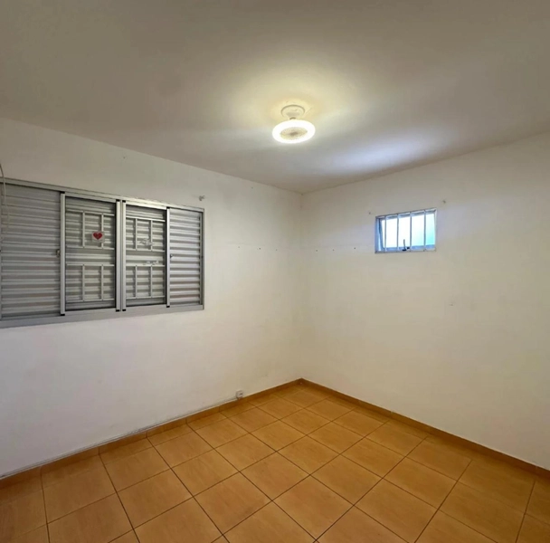 CASA LINEAR | 2 QUARTOS |01 BANHEIRO | 02 VAGAS: 11ª foto da galeria de imagens do imóvel