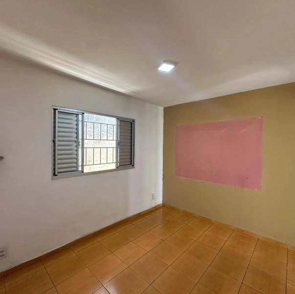 CASA LINEAR | 2 QUARTOS |01 BANHEIRO | 02 VAGAS: 10ª foto da galeria de imagens do imóvel