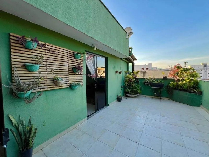 COBERTURA | 4 QUARTOS | 2 SUÍTES | 03 BANHEIROS | 02 VAGAS