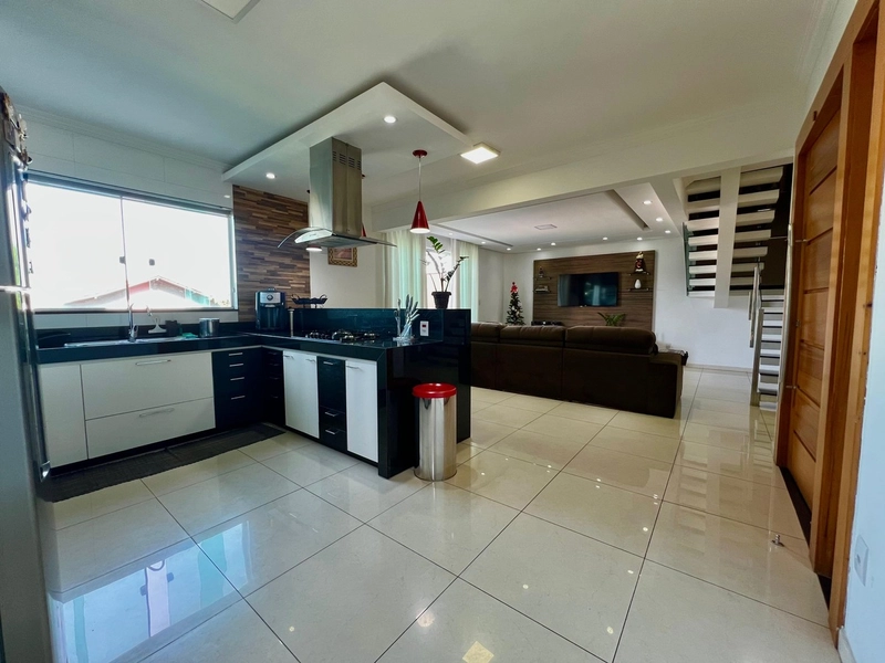 CASA | 4 QUARTOS | 1 SUÍTE | 03 BANHEIROS | 04 VAGAS: 8ª foto da galeria de imagens do imóvel