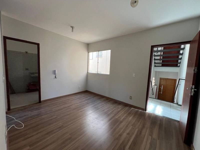 APARTAMENTO | 02 QUARTOS | 01 BANHEIRO | 01 VAGA