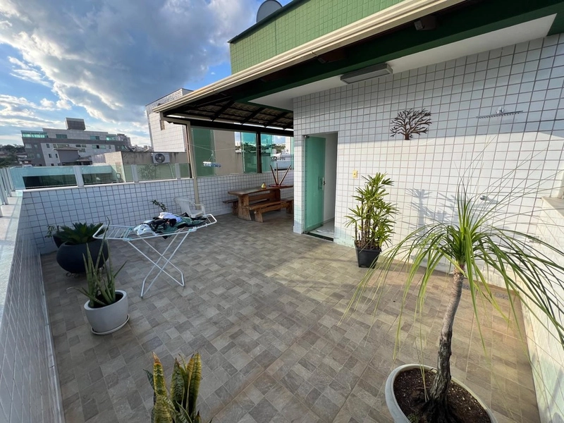 COBERTURA | 3 QUARTOS | 01 SUITE | 03 BANHEIROS | 2 VAGAS