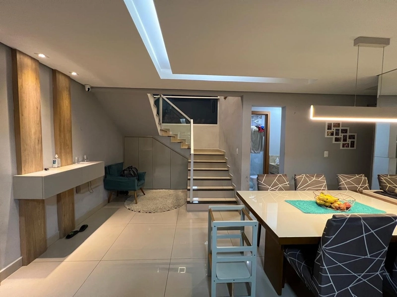 COBERTURA | 2 QUARTOS | 01 SUITE | 02 BANHEIROS | 2 VAGAS