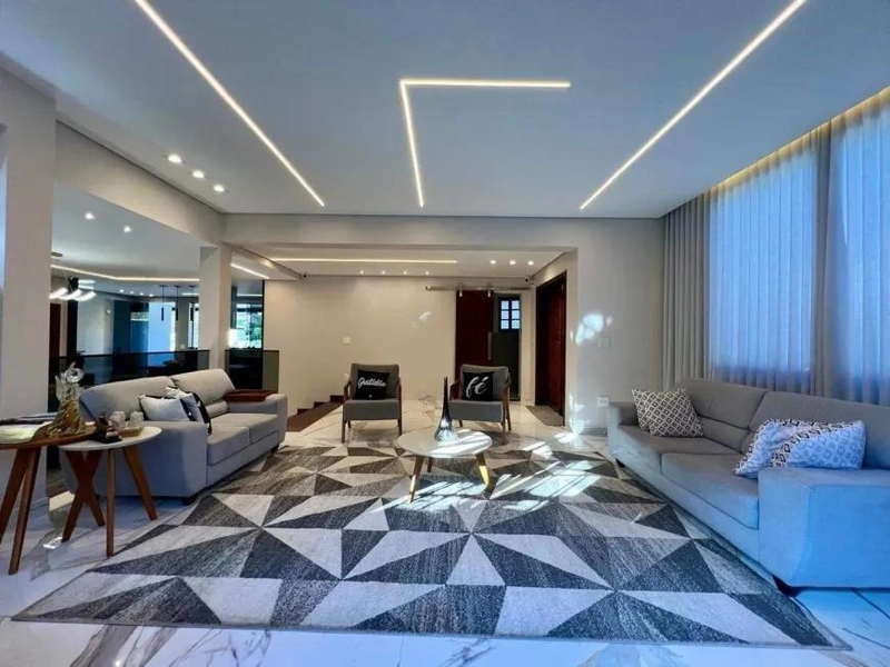 CASA LINEAR | 04 QUARTOS | 2 SUÍTES | 04 BANHEIROS | 10 VAGAS: 6ª foto da galeria de imagens do imóvel