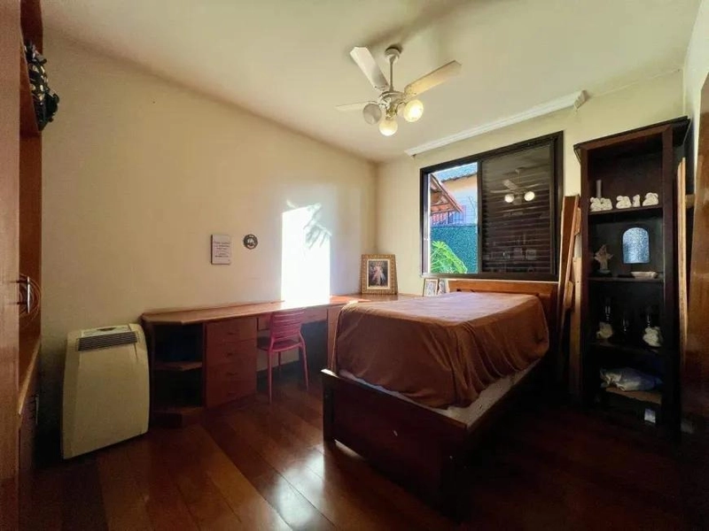 CASA LINEAR | 04 QUARTOS | 2 SUÍTES | 04 BANHEIROS | 10 VAGAS: 10ª foto da galeria de imagens do imóvel