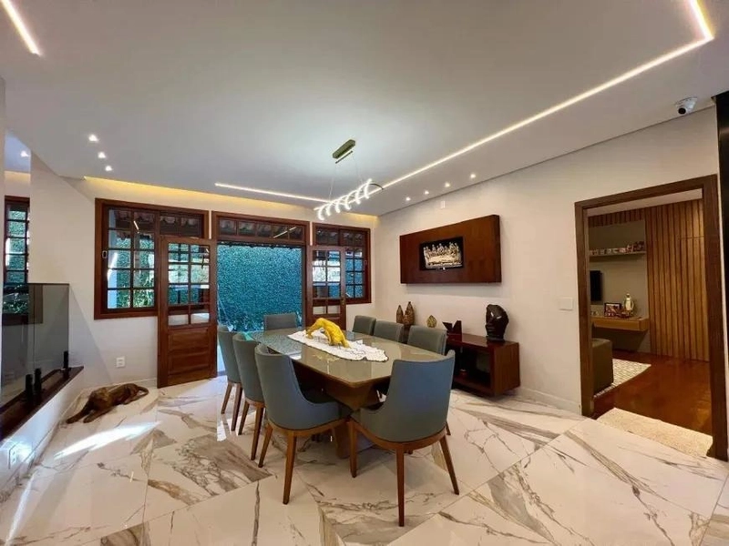 CASA LINEAR | 04 QUARTOS | 2 SUÍTES | 04 BANHEIROS | 10 VAGAS: 7ª foto da galeria de imagens do imóvel