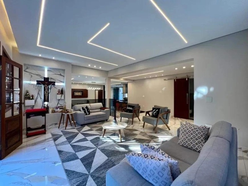 CASA LINEAR | 04 QUARTOS | 2 SUÍTES | 04 BANHEIROS | 10 VAGAS: 5ª foto da galeria de imagens do imóvel