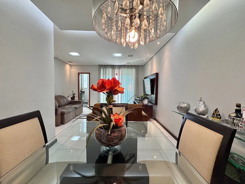 LINDA CASA GEMINADA DUPLEX | 180m² | ACABAMENTO PREMIUM: 5ª foto da galeria de imagens do imóvel