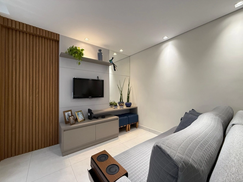 Apartamento no Condomínio Varandas — 3 Quartos | 72m²