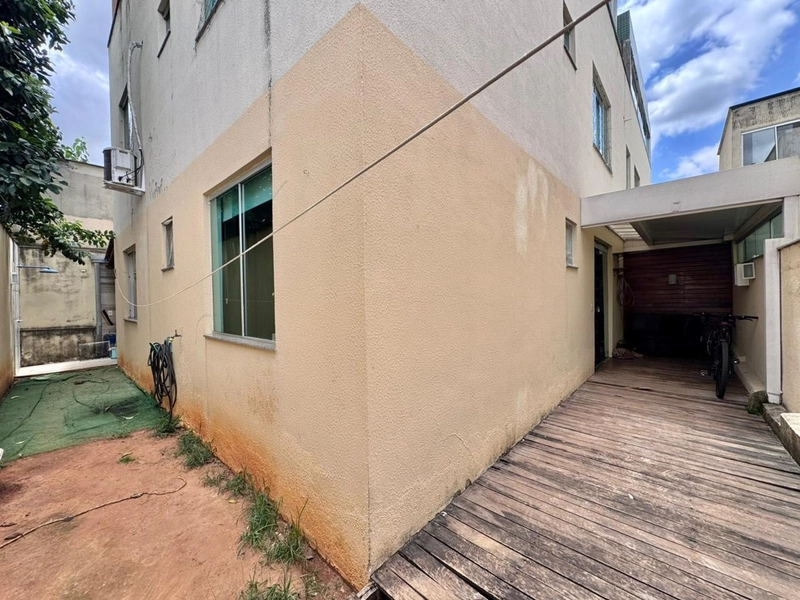 ÁREA PRIVATIVA TODA LINEAR | FORMATO “U” | 03 QUARTOS | 01 SUÍTE