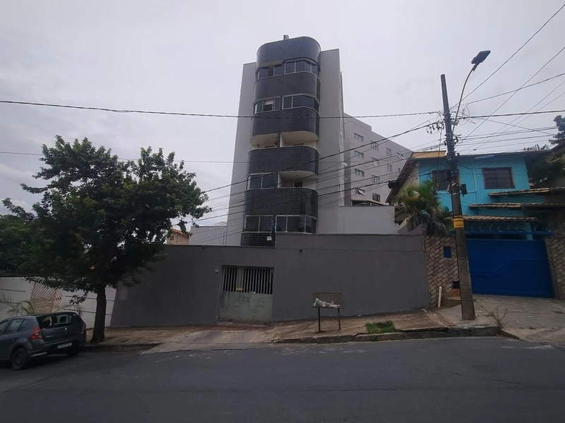 APARTAMENTO | 02 QUARTOS | 01 SUÍTE | 02 BANHEIROS | 02 VAGAS