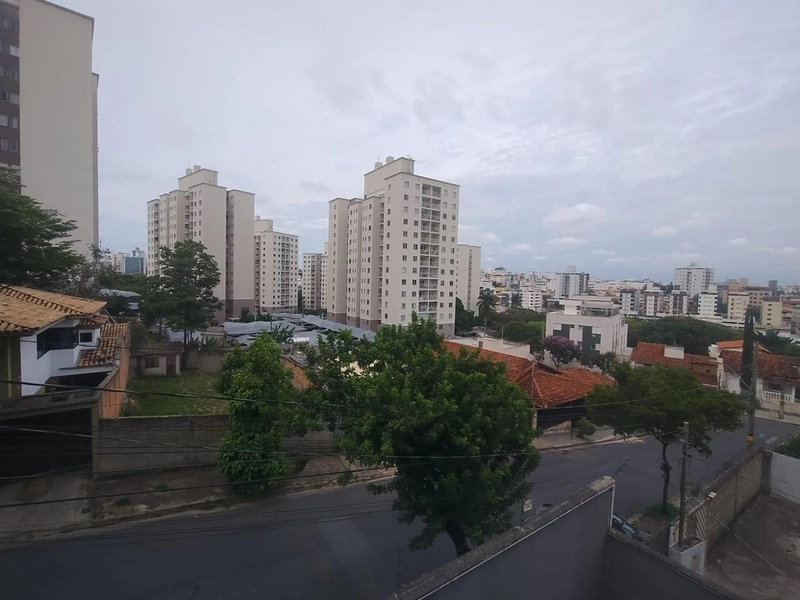 APARTAMENTO | 02 QUARTOS  | 01 SUÍTE | 02 BANHEIROS | 02 VAGAS: 2ª foto da galeria de imagens do imóvel