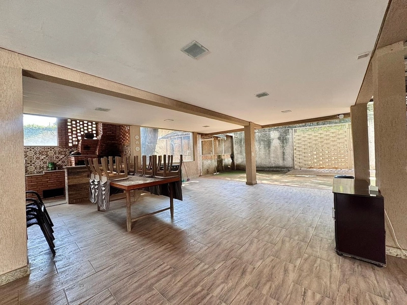 LINDA CASA NO BAIRRO BANDEIRANTES | 05 QUARTOS | 2 SUÍTES | 6 VAGAS: 9ª foto da galeria de imagens do imóvel