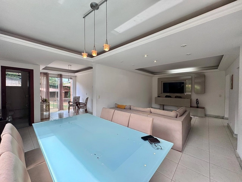 LINDA CASA NO BAIRRO BANDEIRANTES | 05 QUARTOS | 2 SUÍTES | 6 VAGAS: 10ª foto da galeria de imagens do imóvel