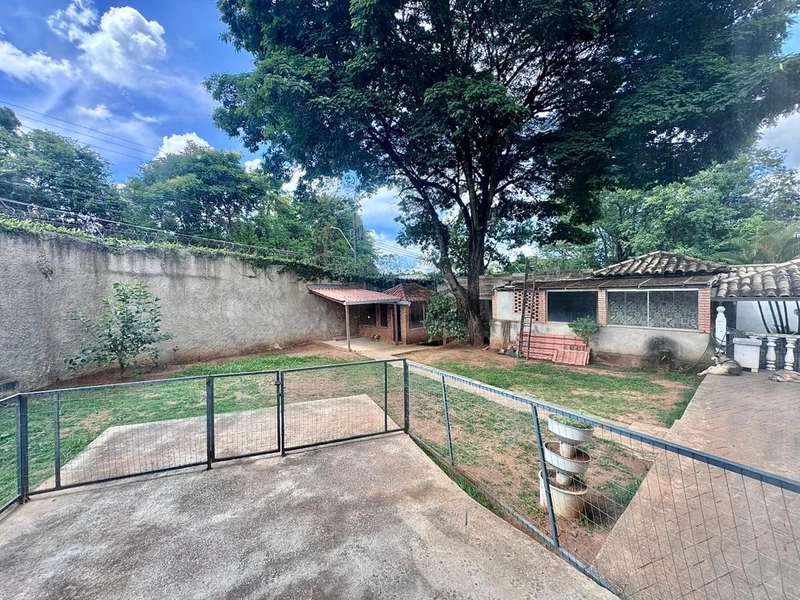 LINDA CASA NO BAIRRO BANDEIRANTES | 05 QUARTOS | 2 SUÍTES | 6 VAGAS: 48ª foto da galeria de imagens do imóvel