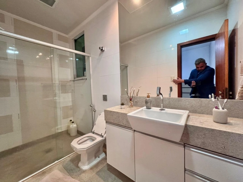 Linda Casa Geminada em condomínio no Bairro Castelo: 30ª foto da galeria de imagens do imóvel