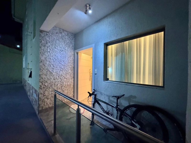 Linda Casa Geminada em condomínio no Bairro Castelo: 3ª foto da galeria de imagens do imóvel