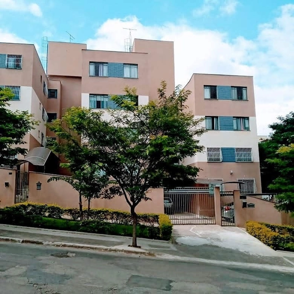 APARTAMENTO | 03 QUARTOS | 01 BANHEIRO | 1 VAGA