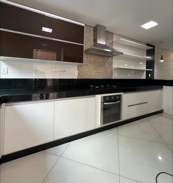 CASA | 3 QUARTOS | 01 SUÍTE | 03 BANHEIROS | 4 VAGAS: 3ª foto da galeria de imagens do imóvel