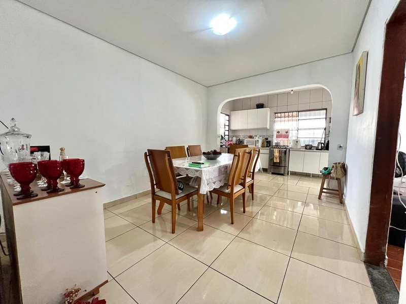 CASA | 3 QUARTOS | 01 BANHEIRO | 2 VAGAS: 3ª foto da galeria de imagens do imóvel