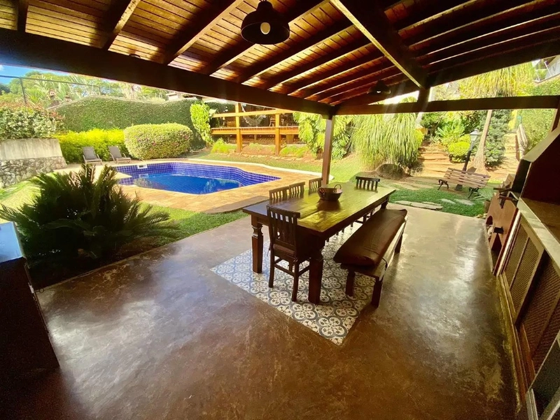 CASA | 4 QUARTOS | 01 SUÍTE | 05 BANHEIROS | 5 VAGAS: 3ª foto da galeria de imagens do imóvel