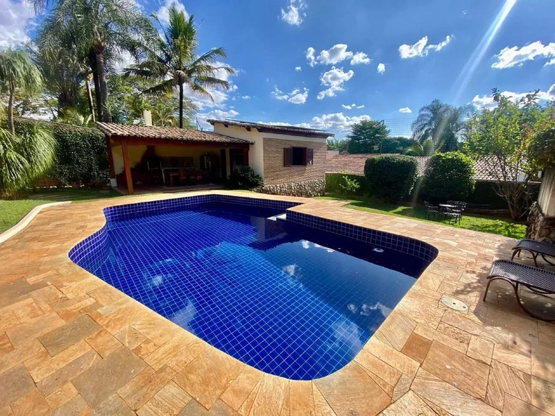 CASA | 4 QUARTOS | 01 SUÍTE | 05 BANHEIROS | 5 VAGAS: 2ª foto da galeria de imagens do imóvel