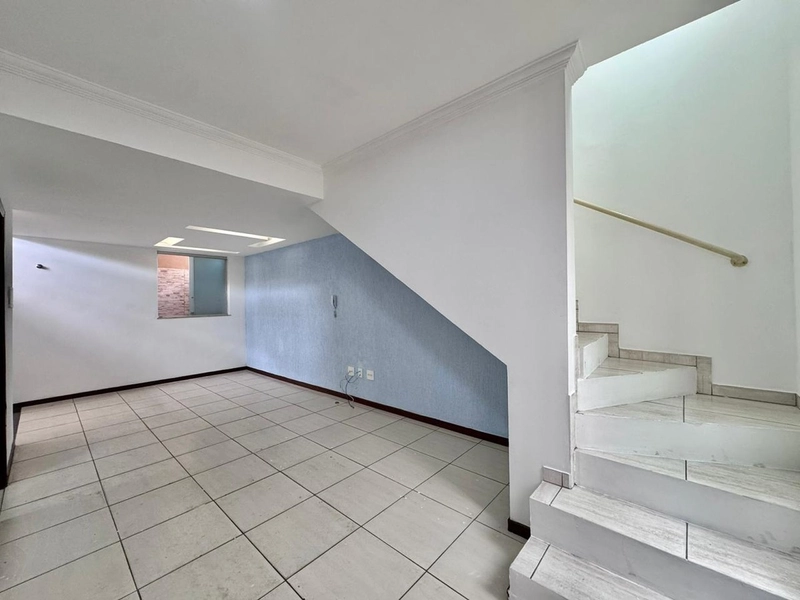 Casa Geminada em condomínio disponível para Venda | Bairro Xangrilá |: 6ª foto da galeria de imagens do imóvel