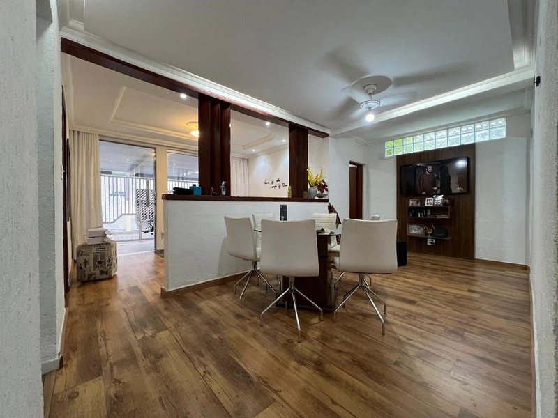 CASA | 4 QUARTOS | 03 SUÍTES | 04 BANHEIROS | 4 VAGAS: 10ª foto da galeria de imagens do imóvel