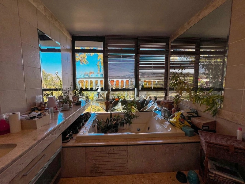 CASA | 4 QUARTOS | 02 SUÍTES | 03 BANHEIROS | 6 VAGAS  BAIRRO GARÇAS: 12ª foto da galeria de imagens do imóvel