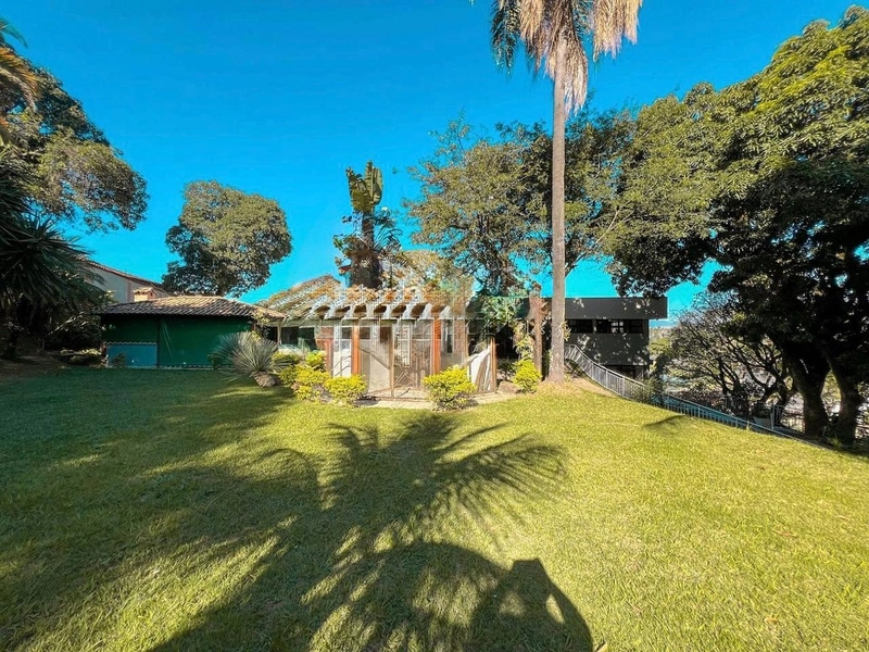 CASA | 4 QUARTOS | 02 SUÍTES | 03 BANHEIROS | 6 VAGAS  BAIRRO GARÇAS: 3ª foto da galeria de imagens do imóvel