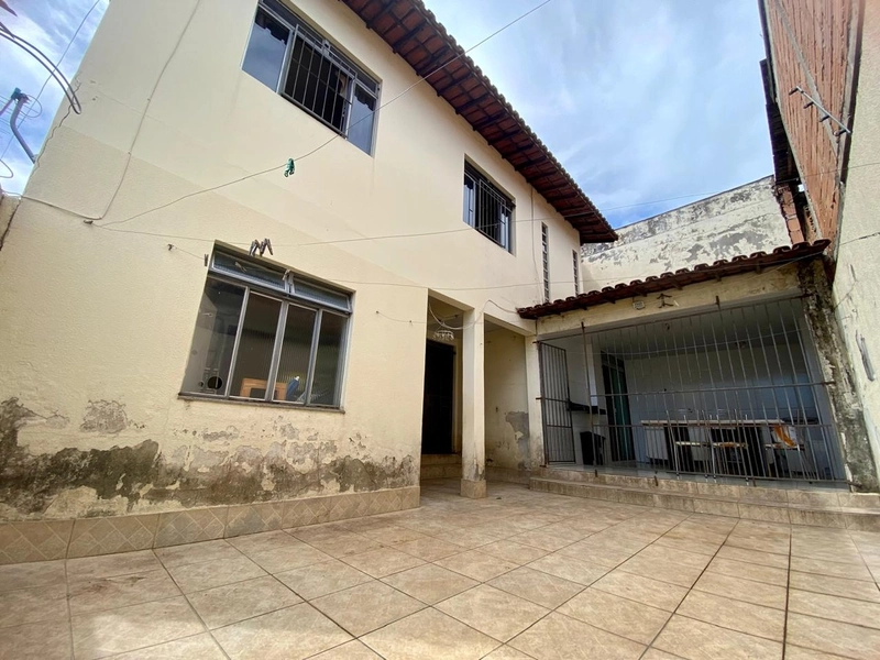 CASA GEMINADA DUPLEX: 2ª foto da galeria de imagens do imóvel