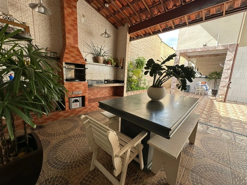 CASA TRIPLEX | 4 QUARTOS | 4 BANHEIROS | 1 SUÍTE | 4 VAGAS: 5ª foto da galeria de imagens do imóvel