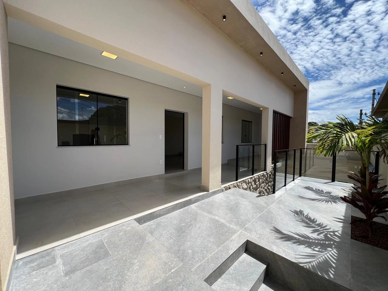 CASA  | 3 QUARTOS | 02 SUÍTES | 04 BANHEIROS | 04 VAGAS: 4ª foto da galeria de imagens do imóvel