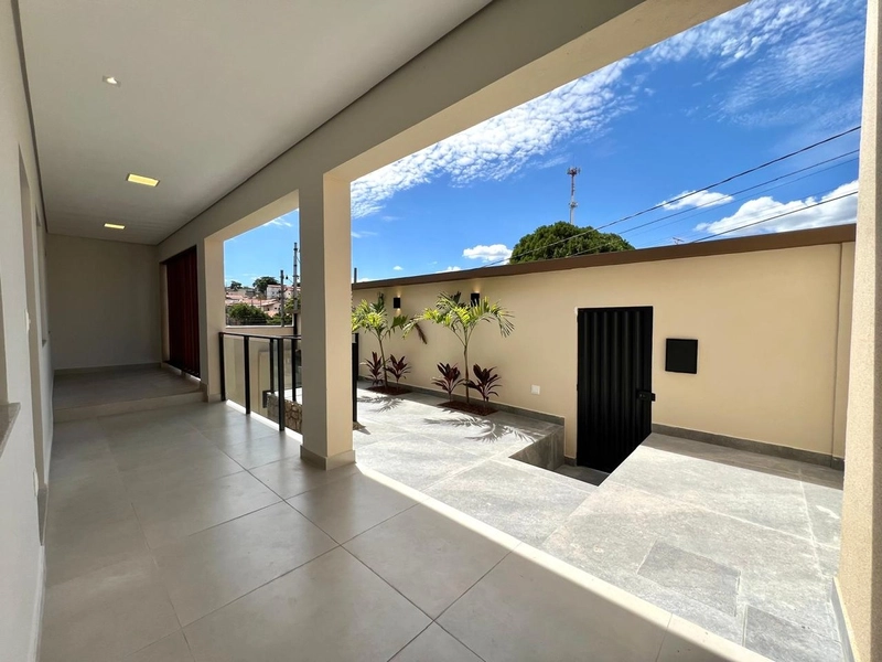 CASA  | 3 QUARTOS | 02 SUÍTES | 04 BANHEIROS | 04 VAGAS: 8ª foto da galeria de imagens do imóvel