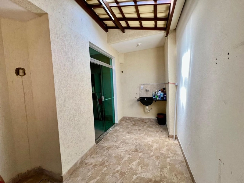 CASA GEMINADA | 2 QUARTOS | 01 SUITE| 02 BANHEIROS|  2 VAGAS: 4ª foto da galeria de imagens do imóvel