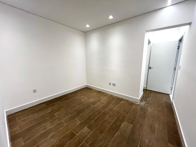 CASA  | 4 QUARTOS | 04 SUÍTES | 06 BANHEIROS | 04 VAGAS: 31ª foto da galeria de imagens do imóvel