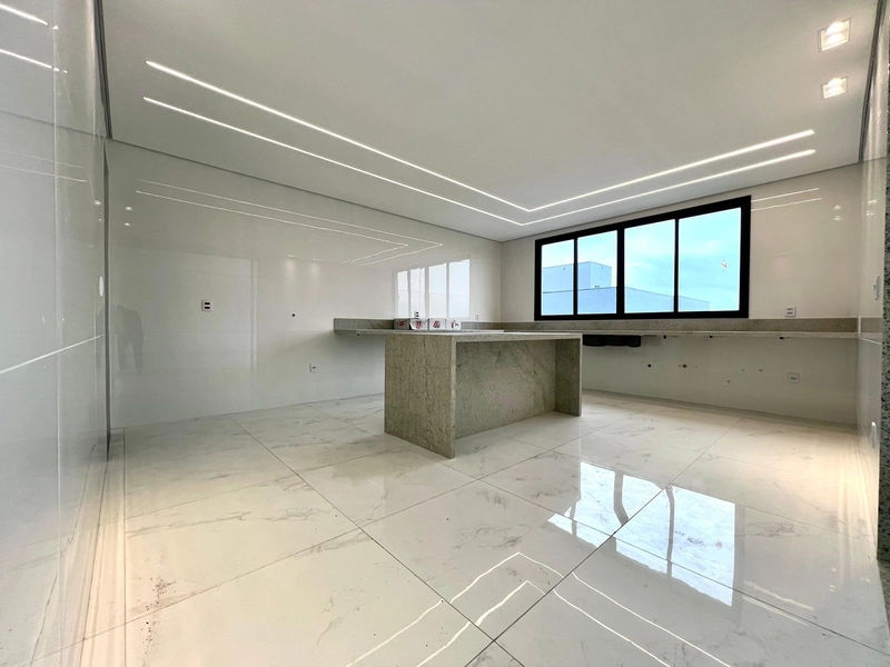 CASA  | 4 QUARTOS | 04 SUÍTES | 06 BANHEIROS | 04 VAGAS: 10ª foto da galeria de imagens do imóvel