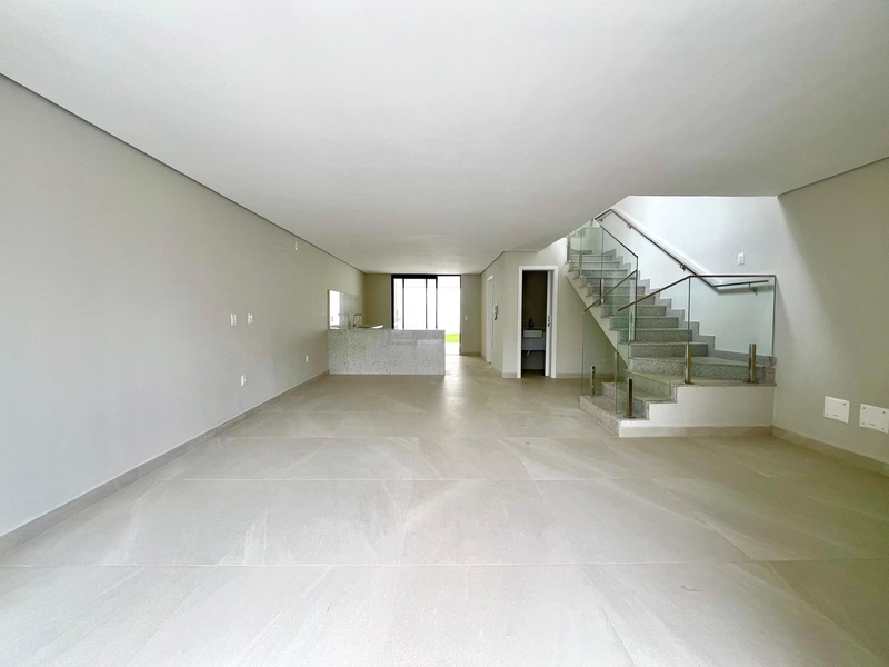 CASA  | 3 QUARTOS | 01 SUÍTE | 02 BANHEIROS | 04 VAGAS: 5ª foto da galeria de imagens do imóvel