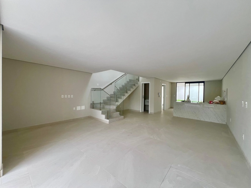 CASA  | 3 QUARTOS | 01 SUÍTE | 02 BANHEIROS | 04 VAGAS: 4ª foto da galeria de imagens do imóvel