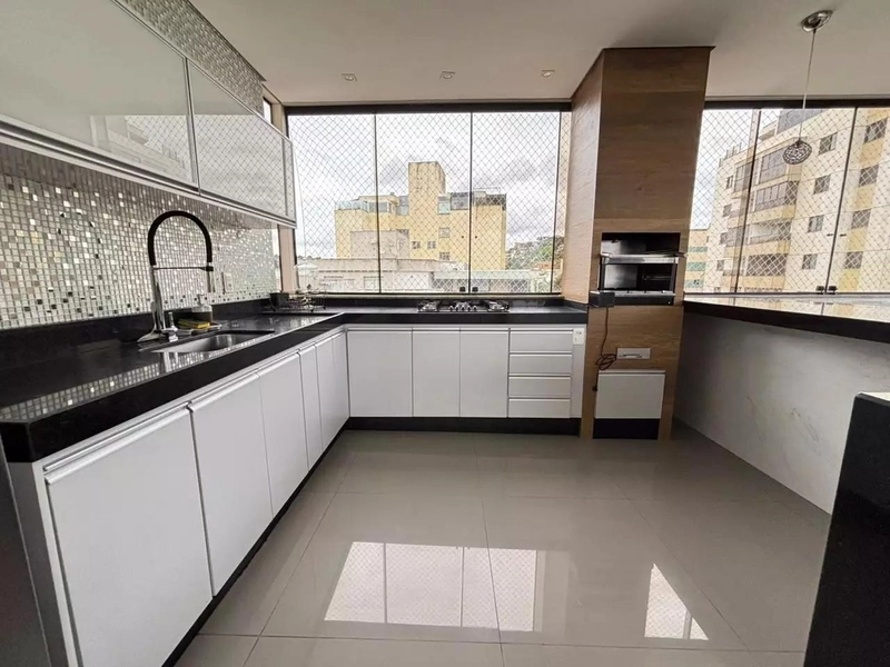 COBERTURA MOBILIADA | 4 QUARTOS| 2 SUITES | 03 BANHEIROS| 3 VAGAS: 5ª foto da galeria de imagens do imóvel